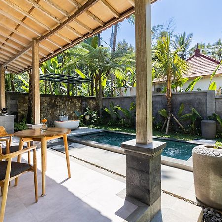 Govinda Villas Penginyahan ภายนอก รูปภาพ